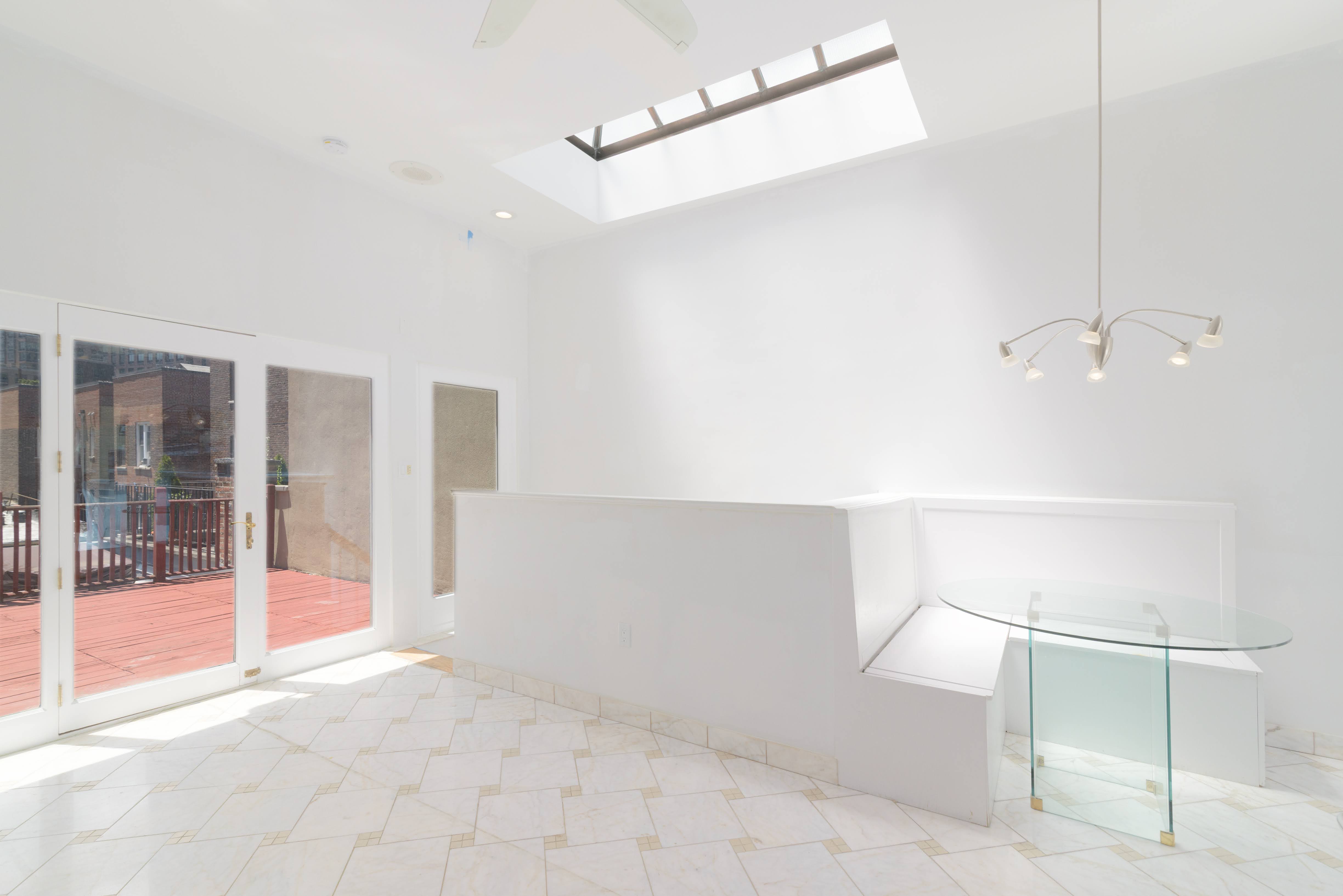 338 West 71st Street Manhattan, NY 10023 - Photo 15 of 26