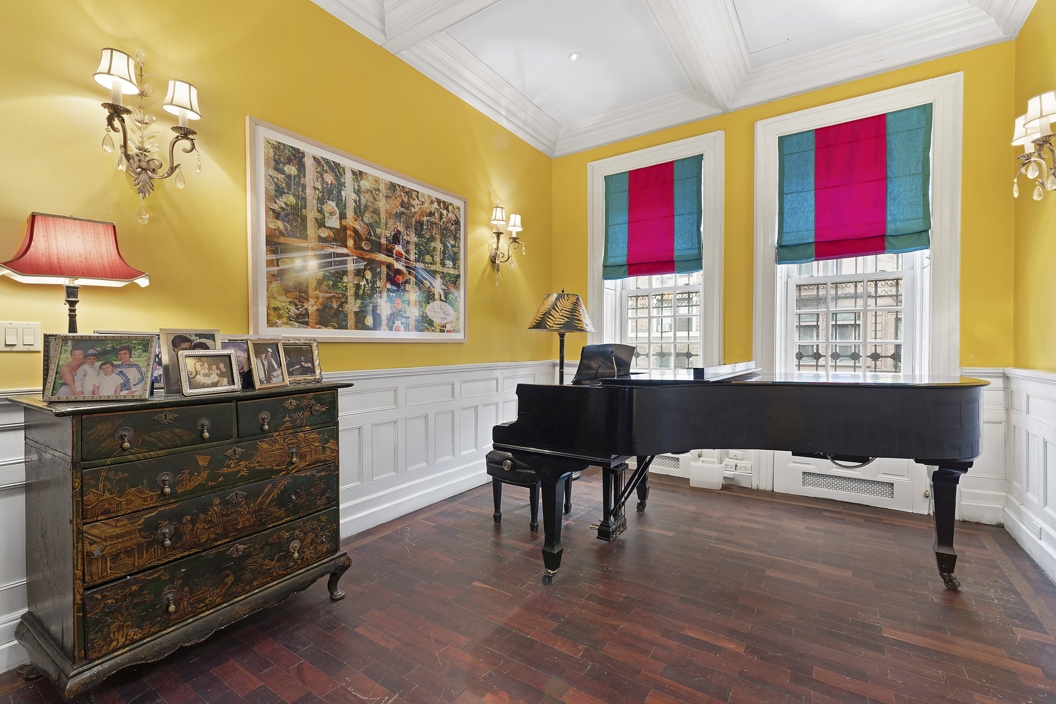 21 West 70th Street Manhattan, NY 10023 - Photo 3 of 15