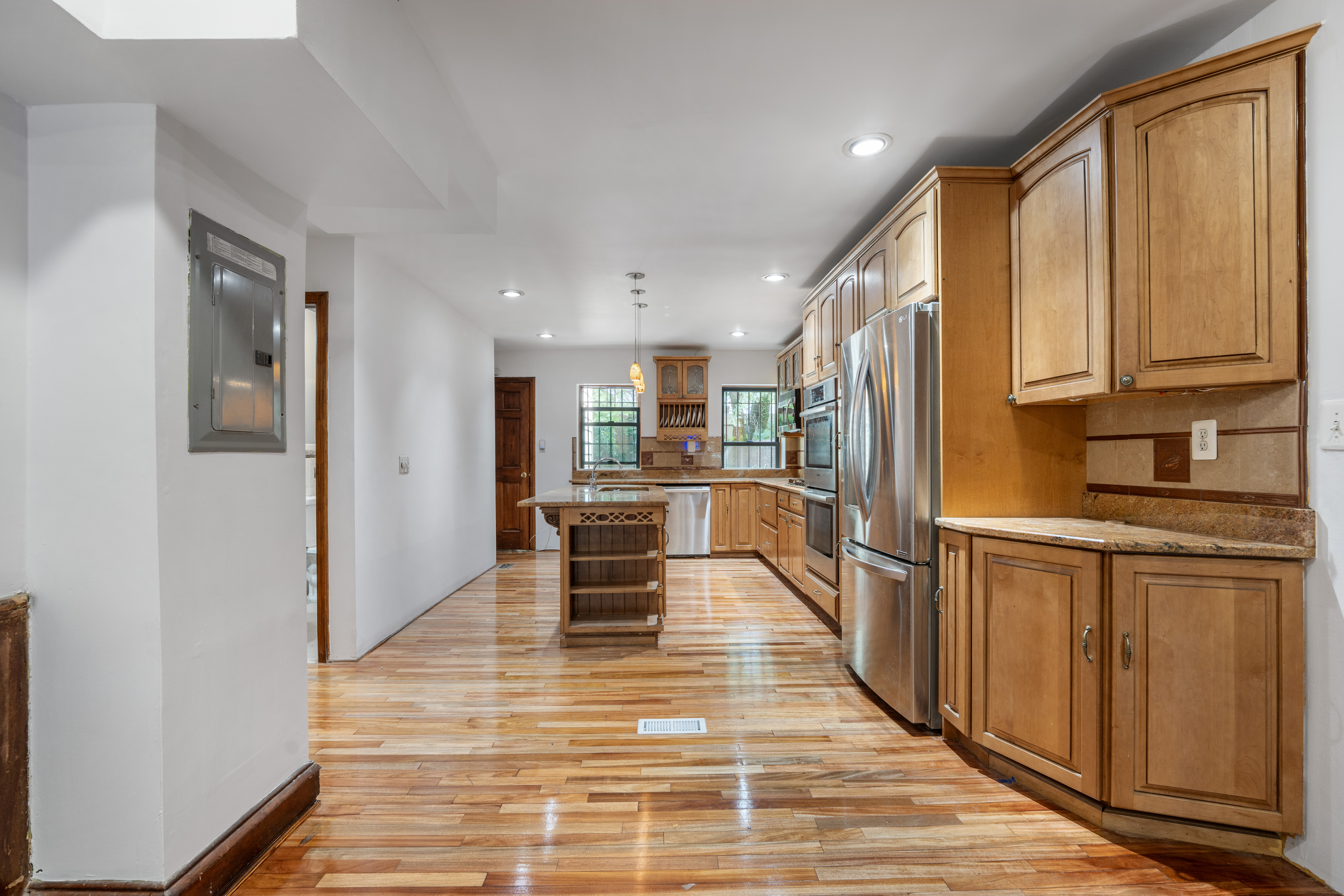 574 A Macon Street, Unit 1FR Brooklyn, NY 11233 - Photo 5 of 16