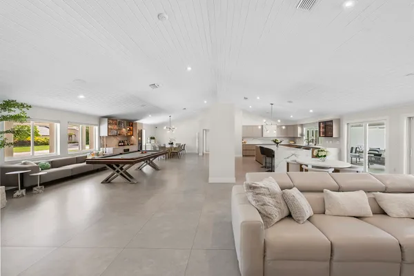 $2,925,000 | 9201 Southwest 102nd Street, Miami, FL 33176
