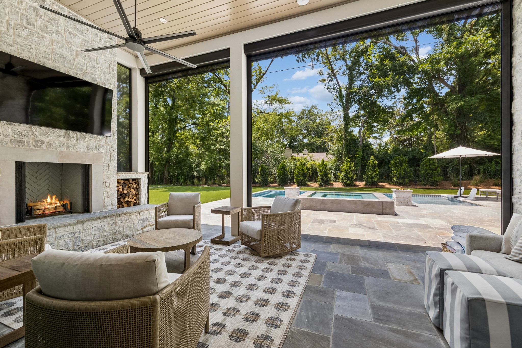 2013 Stonehurst Dr Nashville, TN 37215 - Photo 31 of 41 Gallery Image 31