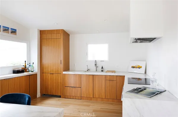 $1,799,000 | 1504 Westcliff Drive, Newport Beach, CA 92660