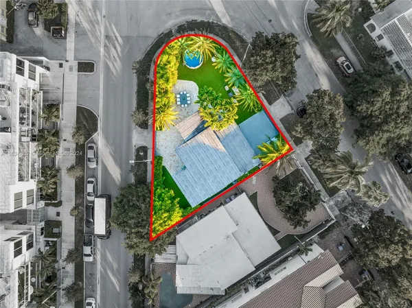 $8,470 | 1800 Southwest 5th Avenue, Miami, FL 33129