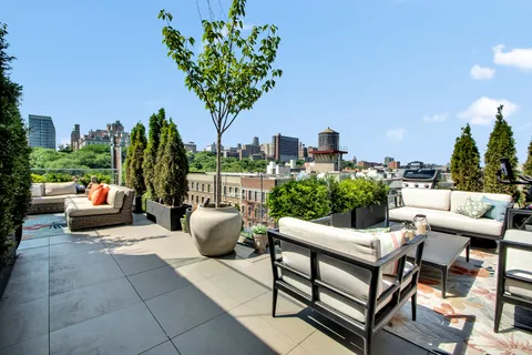 $2,590,000 | 310 West 113th Street, Unit PH801 | Harlem