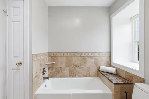 $1,325,000 | 14200 White Water Way, Darnestown, MD 20878