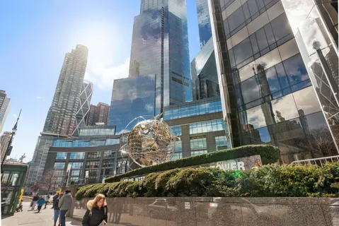 $789,000 | 1 Central Park West, Unit 820 | Upper West Side