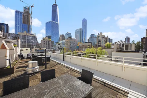 a picture of city view