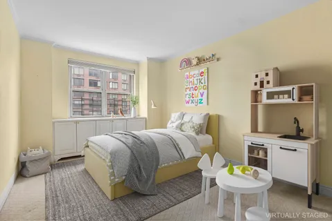 $1,300,000 | 333 East 79th Street, Unit 8X | Upper East Side