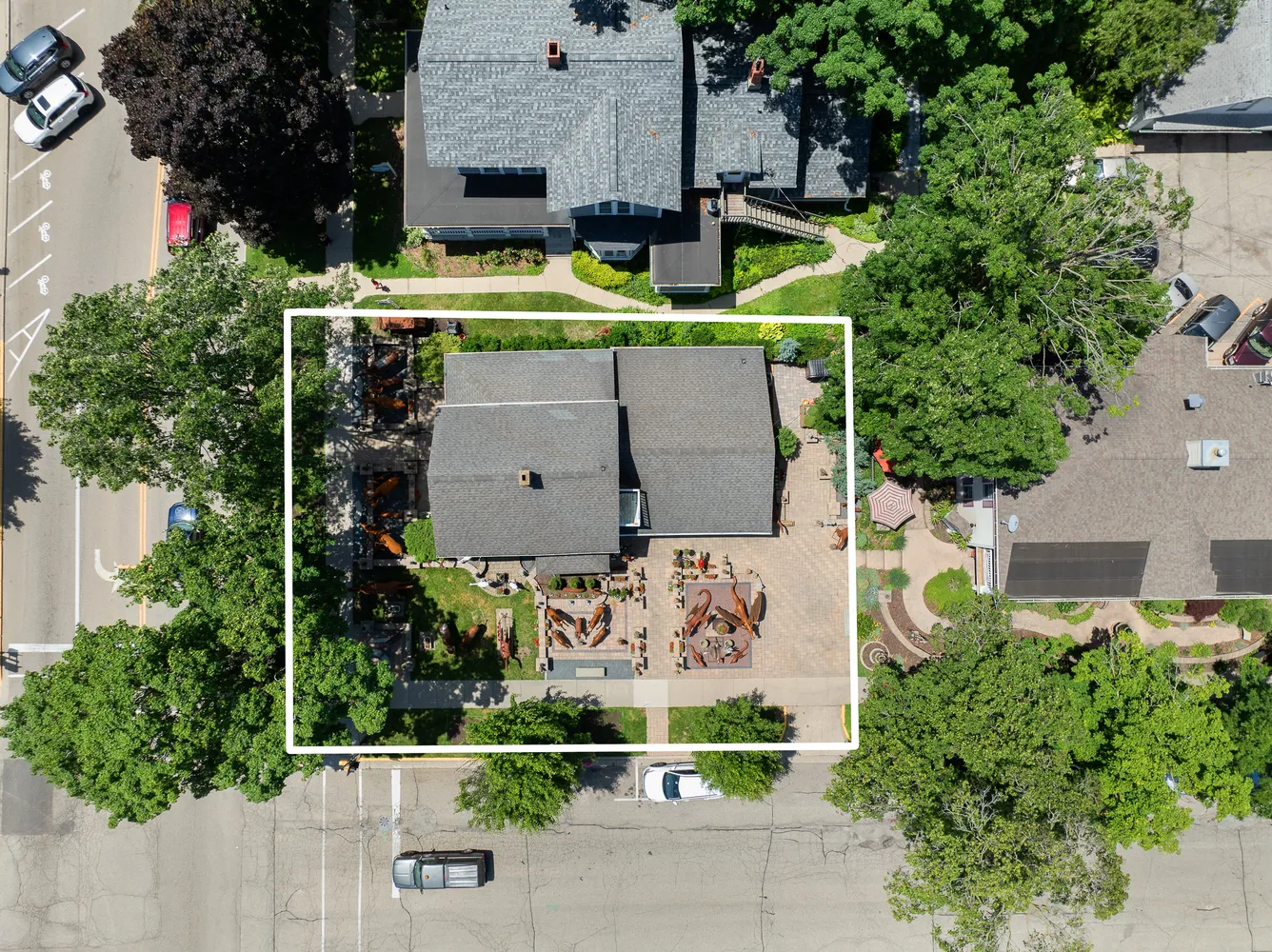 $1,650,000 | 905 West Main Street, Lake Geneva, WI 53147