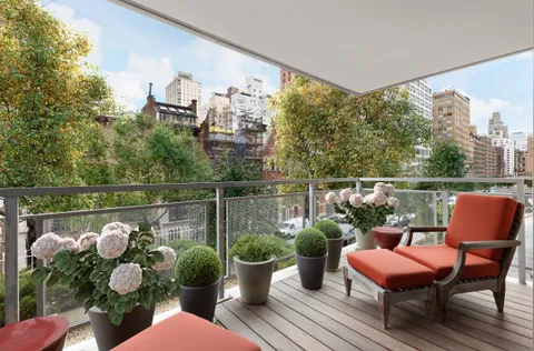 $3,295,000 | 150 East 69th Street, Unit 3FX | Lenox Hill