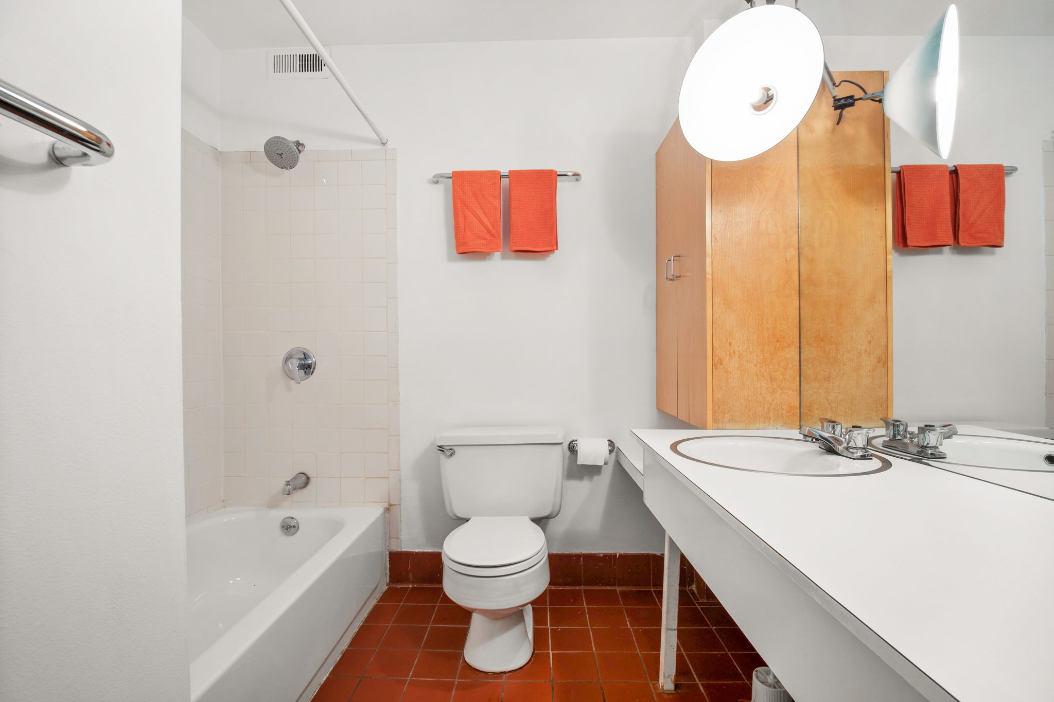 361 West 36th Street, Unit 5B Manhattan, NY 10018 - Photo 8 of 12