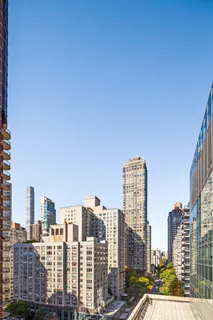 $1,895,000 | 315 East 65th Street, Unit PHF | Lenox Hill