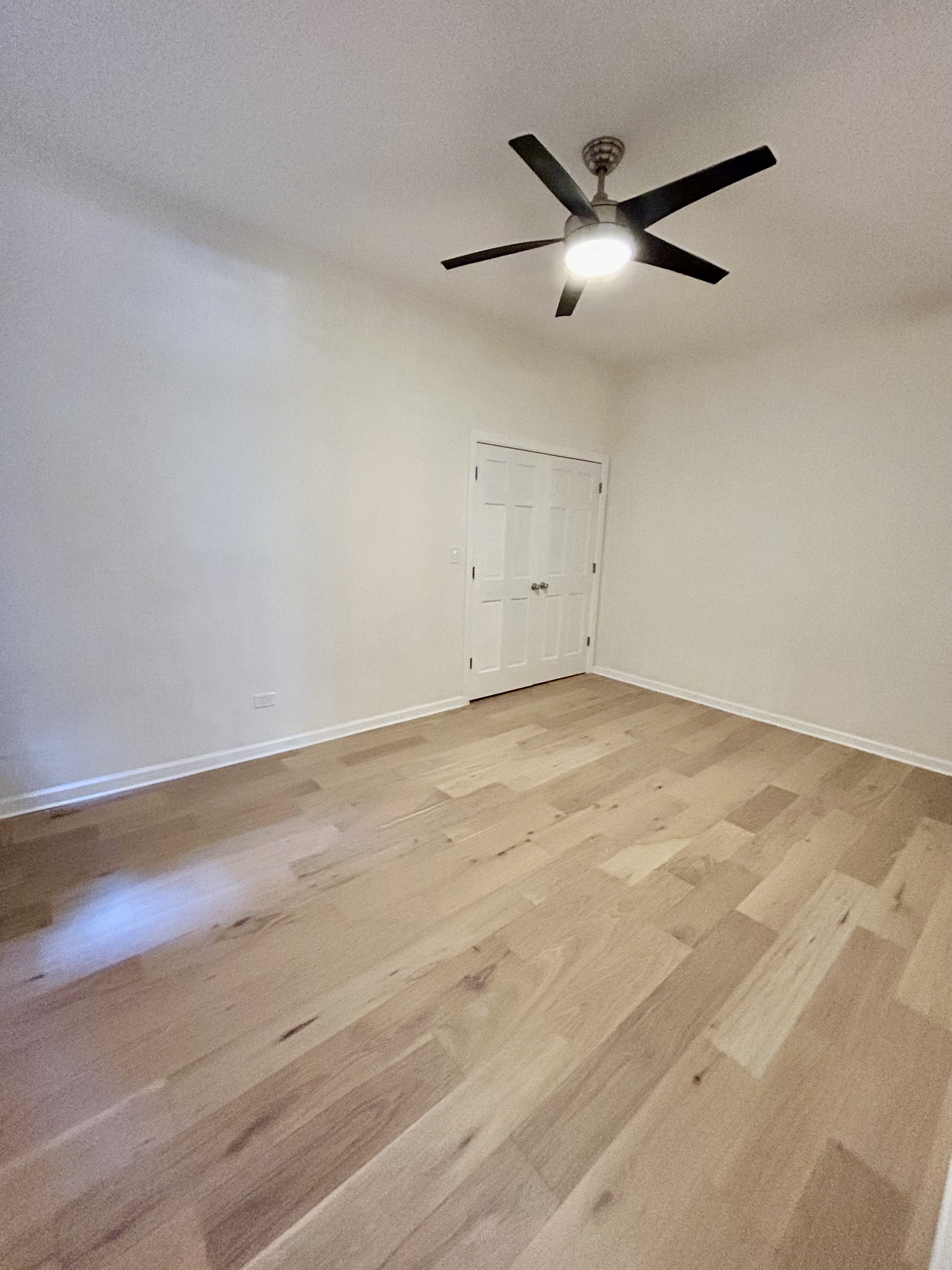 504 West 110th Street, Unit 3B Manhattan, NY 10025 - Photo 2 of 6 an empty room