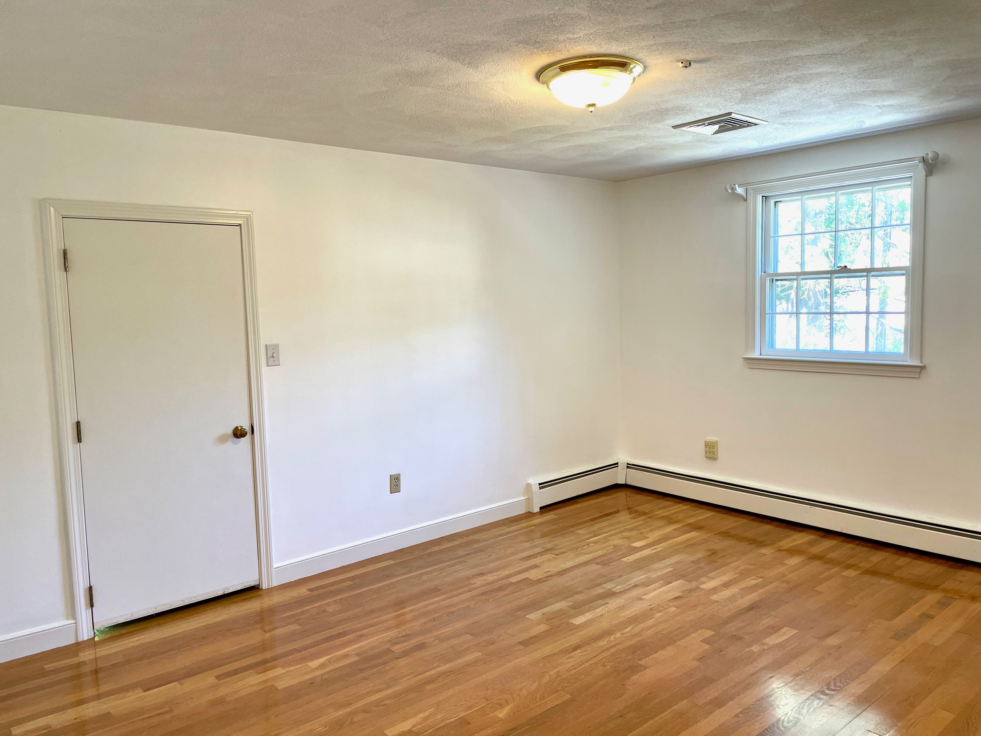 25 Twitchell Street Wellesley, MA 02482 - Photo 18 of 28