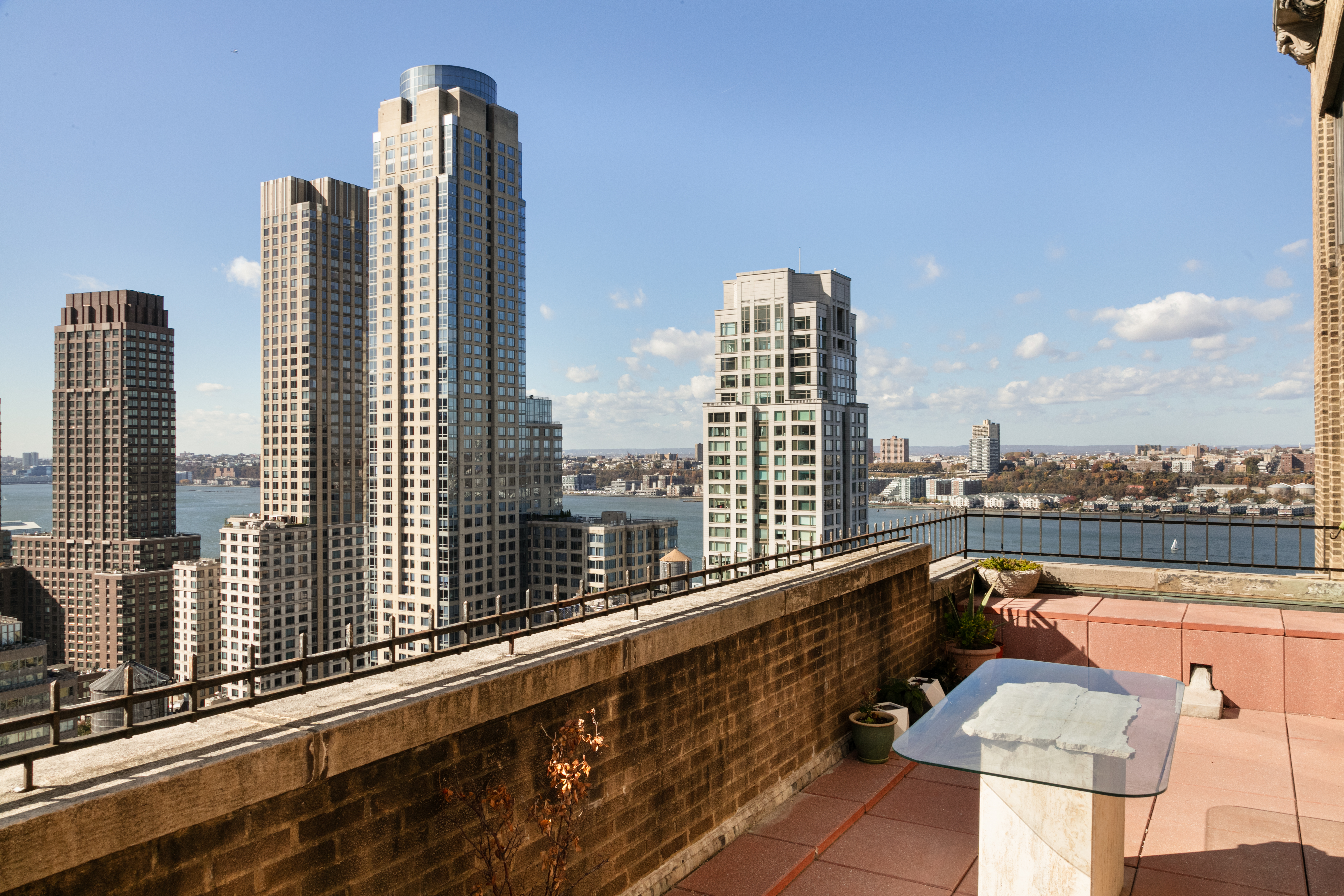 263 West End Avenue, Unit PH22B Manhattan, NY 10023 - Photo 7 of 19 a view of balcony with city view