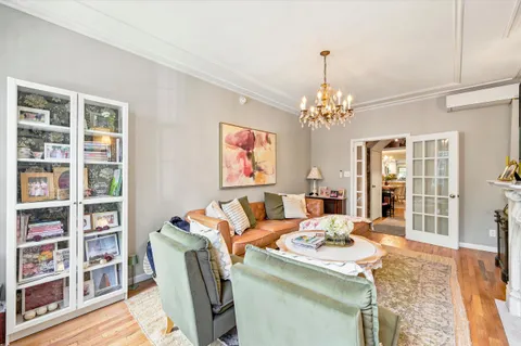 $825,000 | 634 Catharine Street, Philadelphia, PA 19147