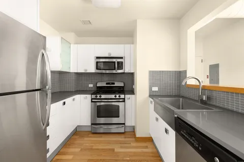 $850,000 | 318 Knickerbocker Avenue, Unit 3D | Bushwick