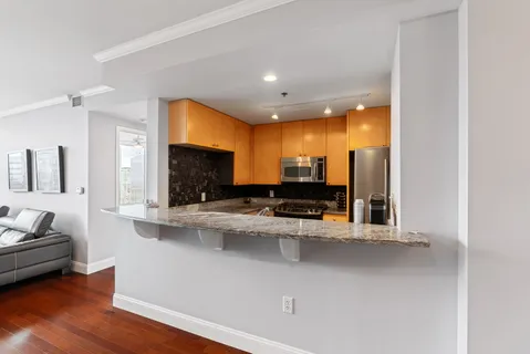 $495,000 | 3338 Peachtree Street Northeast, Unit 3406, Atlanta, GA 30305