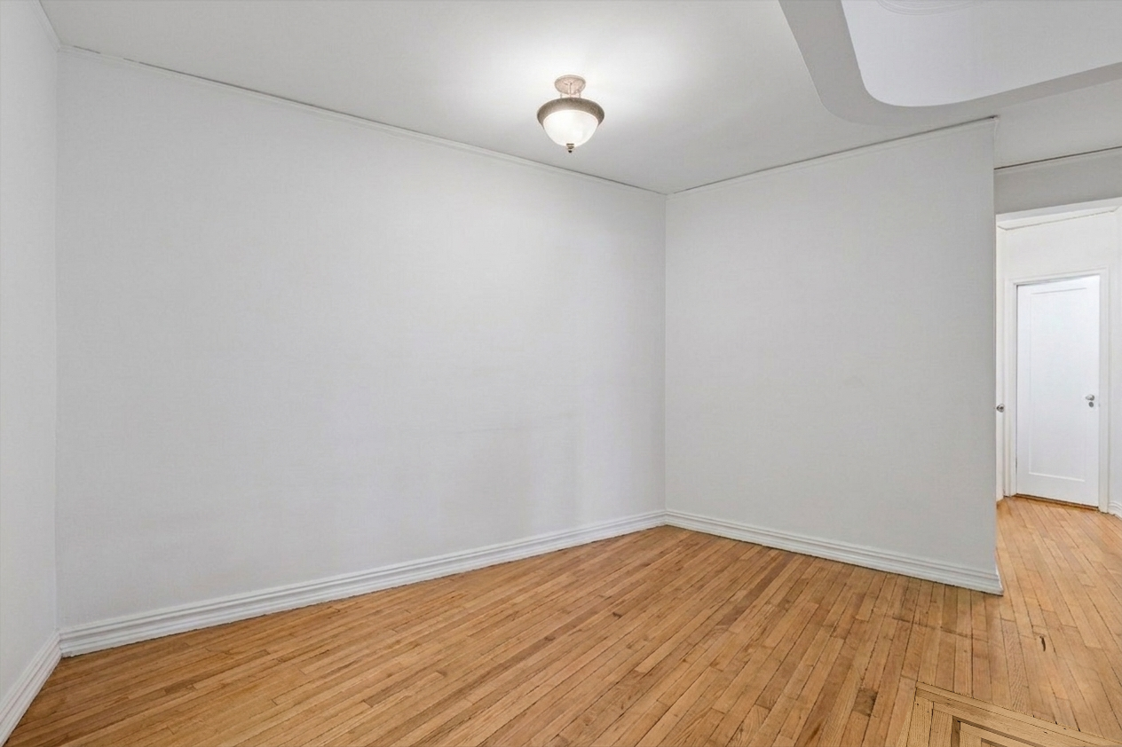 736 West 186th Street, Unit 3B Manhattan, NY 10033 - Photo 6 of 17