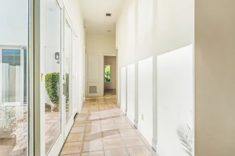 $2,400,000 | 8414 Poinciana Place, Unit 30, Vero Beach, FL 32963