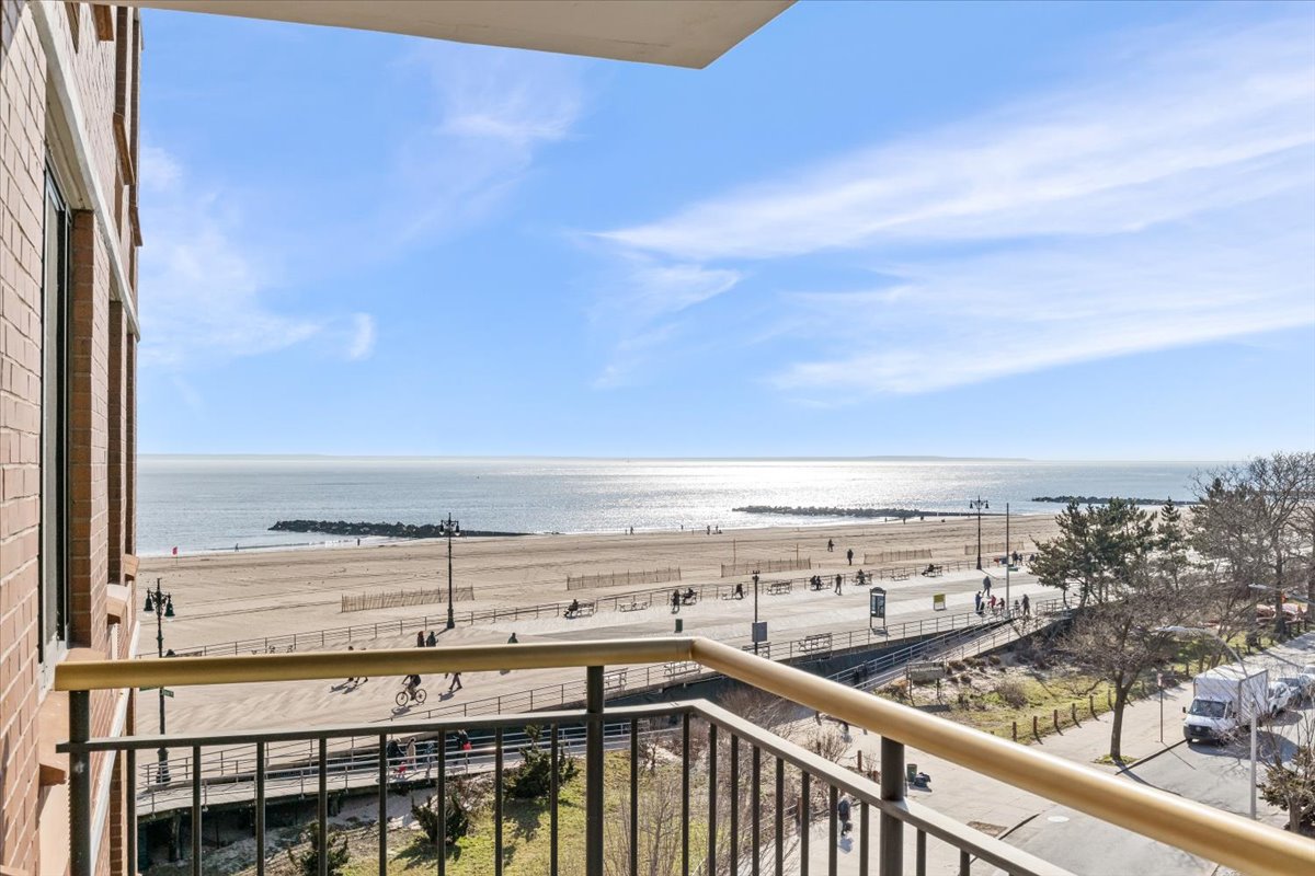 3111 Ocean Parkway, Unit 5D Brooklyn, NY 11235 - Photo 11 of 16