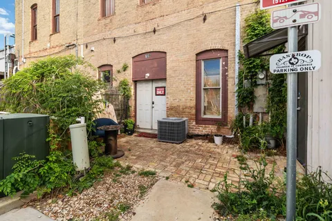 $1,095,000 | 709 Chestnut Street, Bastrop, TX 78602