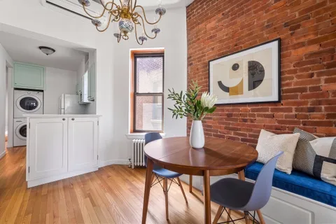 $1,235,000 | 798 President Street, Unit 4R | Park Slope