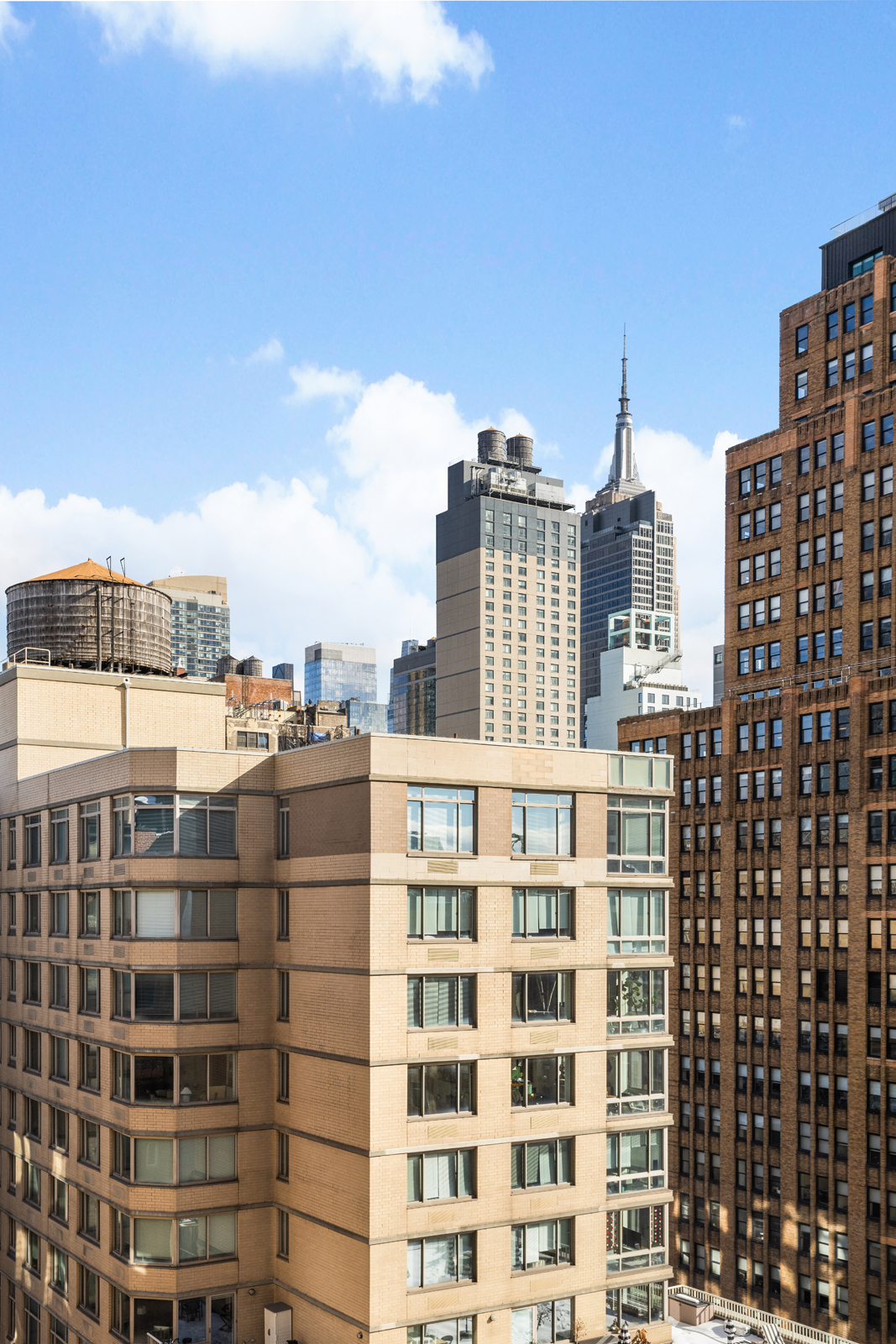 252 7th Avenue, Unit 14G Manhattan, NY 10001 - Photo 5 of 20 a view of a building with a street