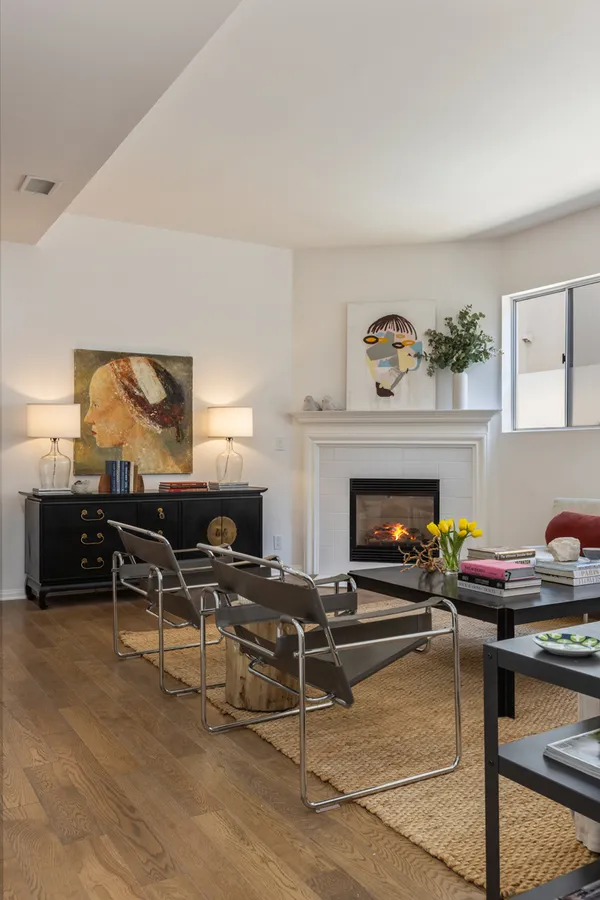 $1,149,000 | 511 San Vicente Boulevard, Unit 106, Santa Monica, CA 90402