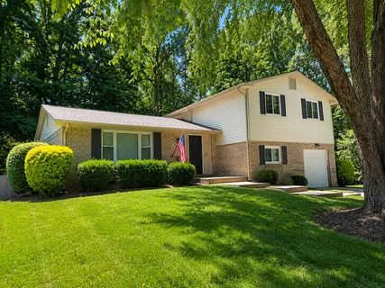 $975,000 | 10197 Wavell Road, Fairfax, VA 22032