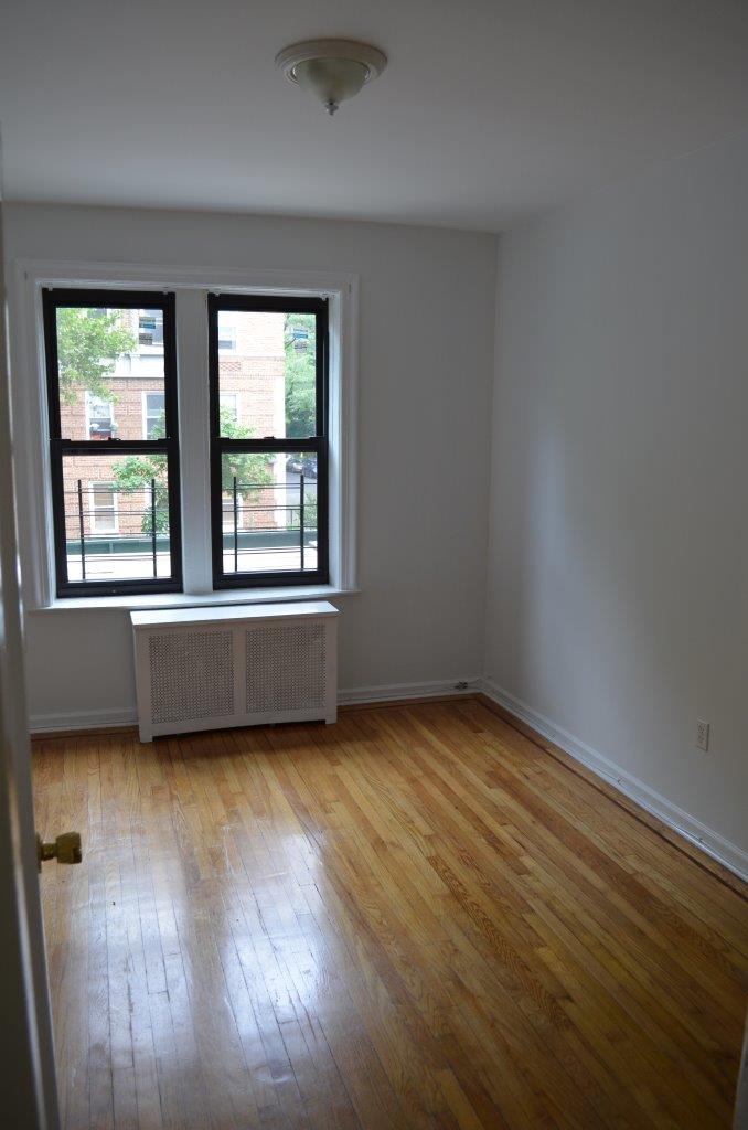 89-10 35th Avenue, Unit B4L Queens, NY 11372 - Photo 6 of 8