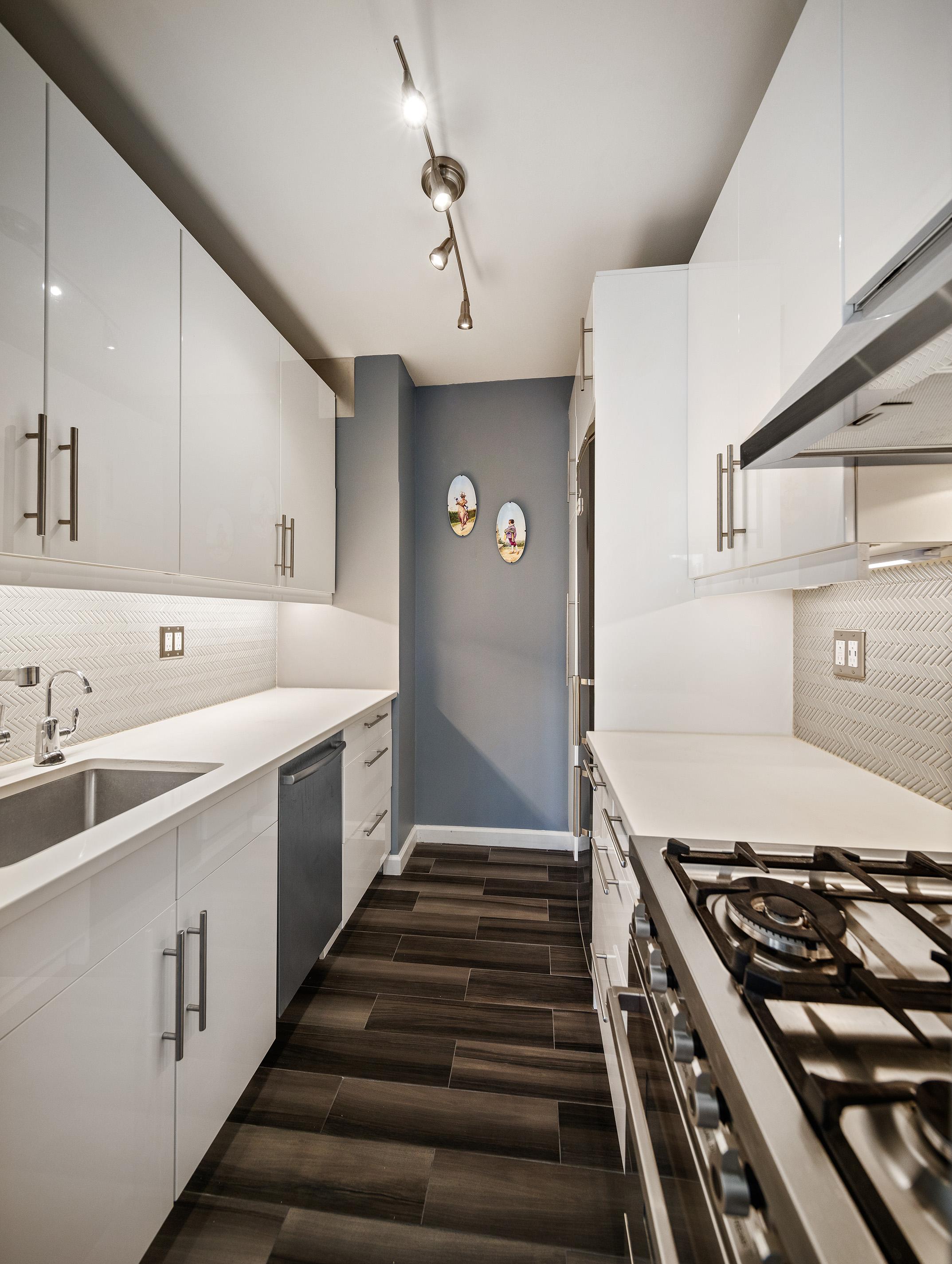 304 East 65th Street, Unit 10D Manhattan, NY 10065 - Photo 6 of 14 Gallery Image 6
