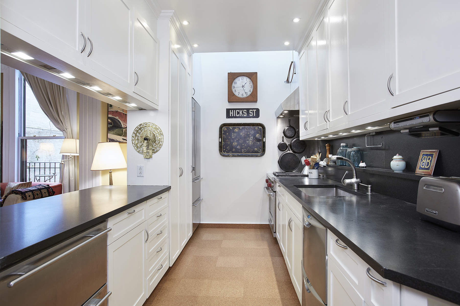 164 Hicks Street, Unit LOWER/DUPLEX Brooklyn, NY 11201 - Photo 3 of 9