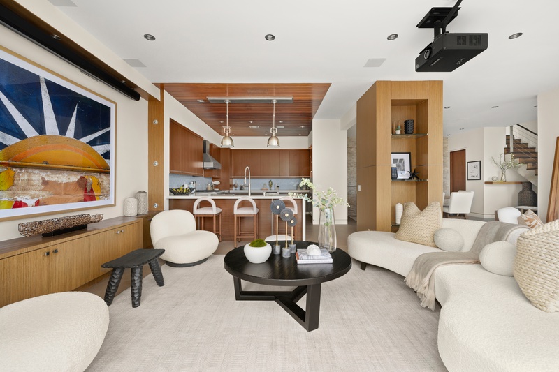 17713 Posetano Road Pacific Palisades, CA 90272 - Photo 5 of 21