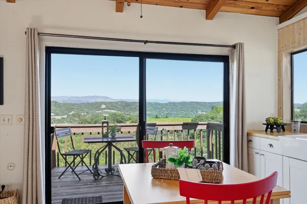 $2,495,000 | 6341 West Dry Creek Road, Healdsburg, CA 95448