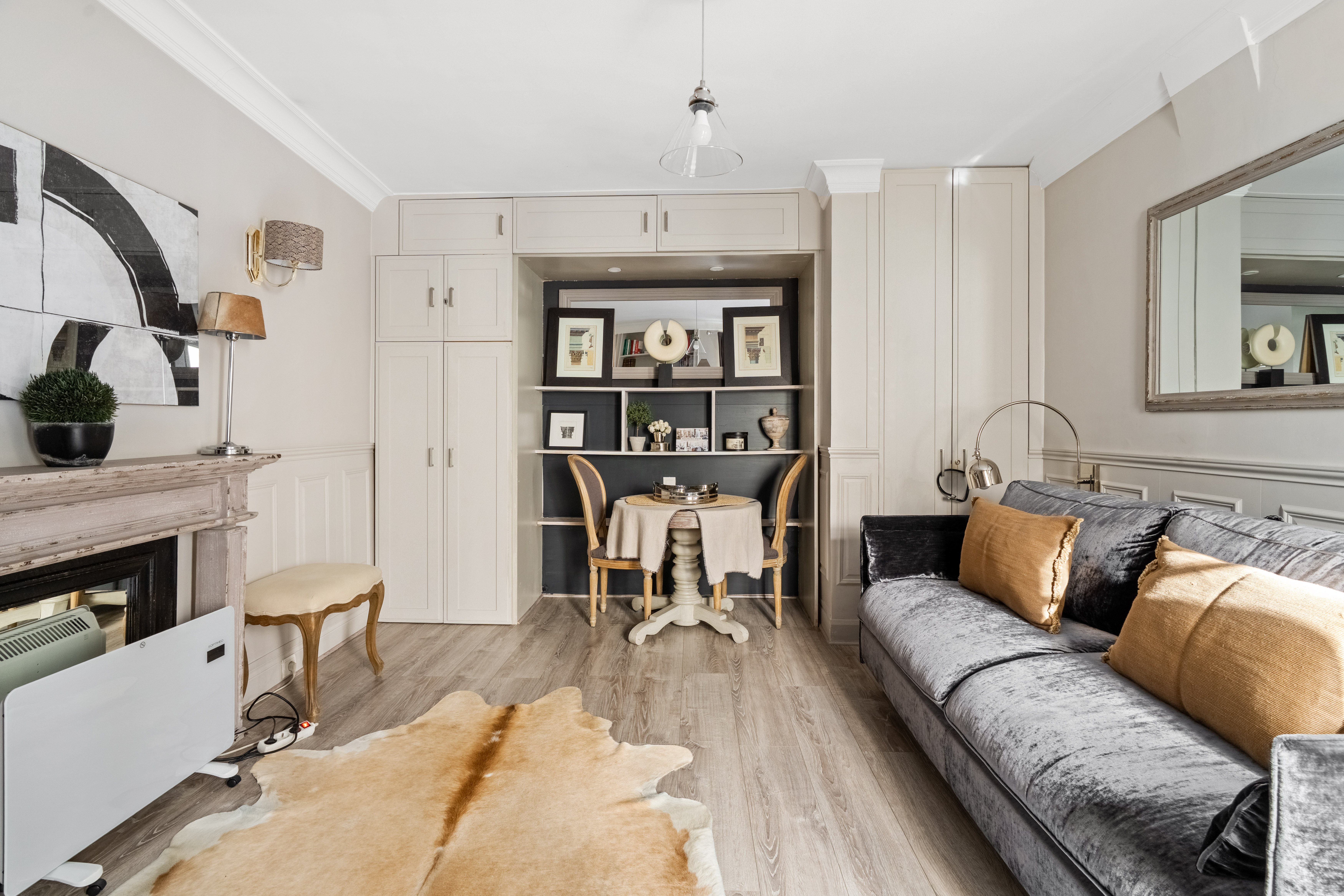 67 Rue Du Bac Paris, France 75007 - Photo 2 of 12