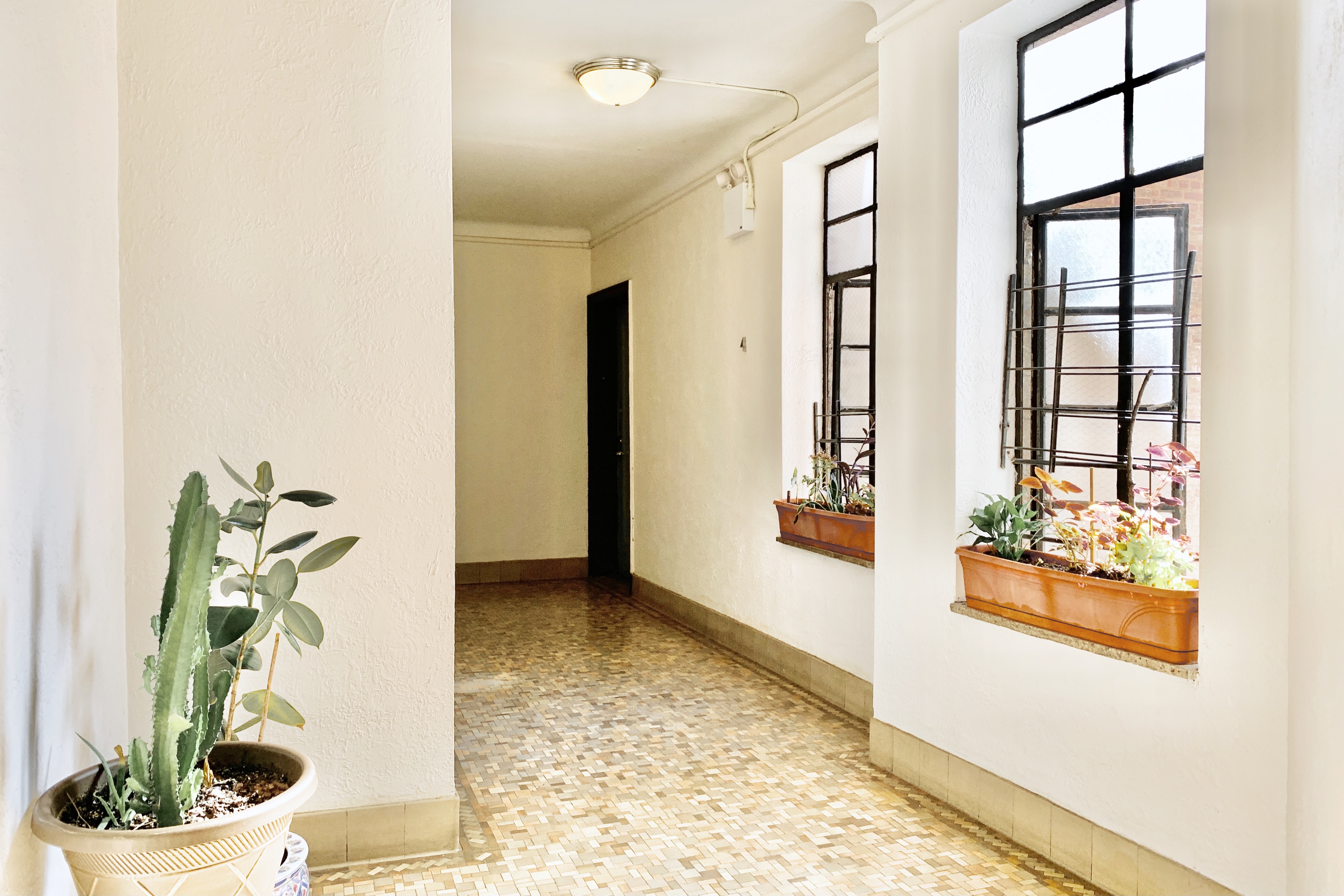 680 West 204th Street, Unit 4F Manhattan, NY 10034 - Photo 21 of 22 Gallery Image 21