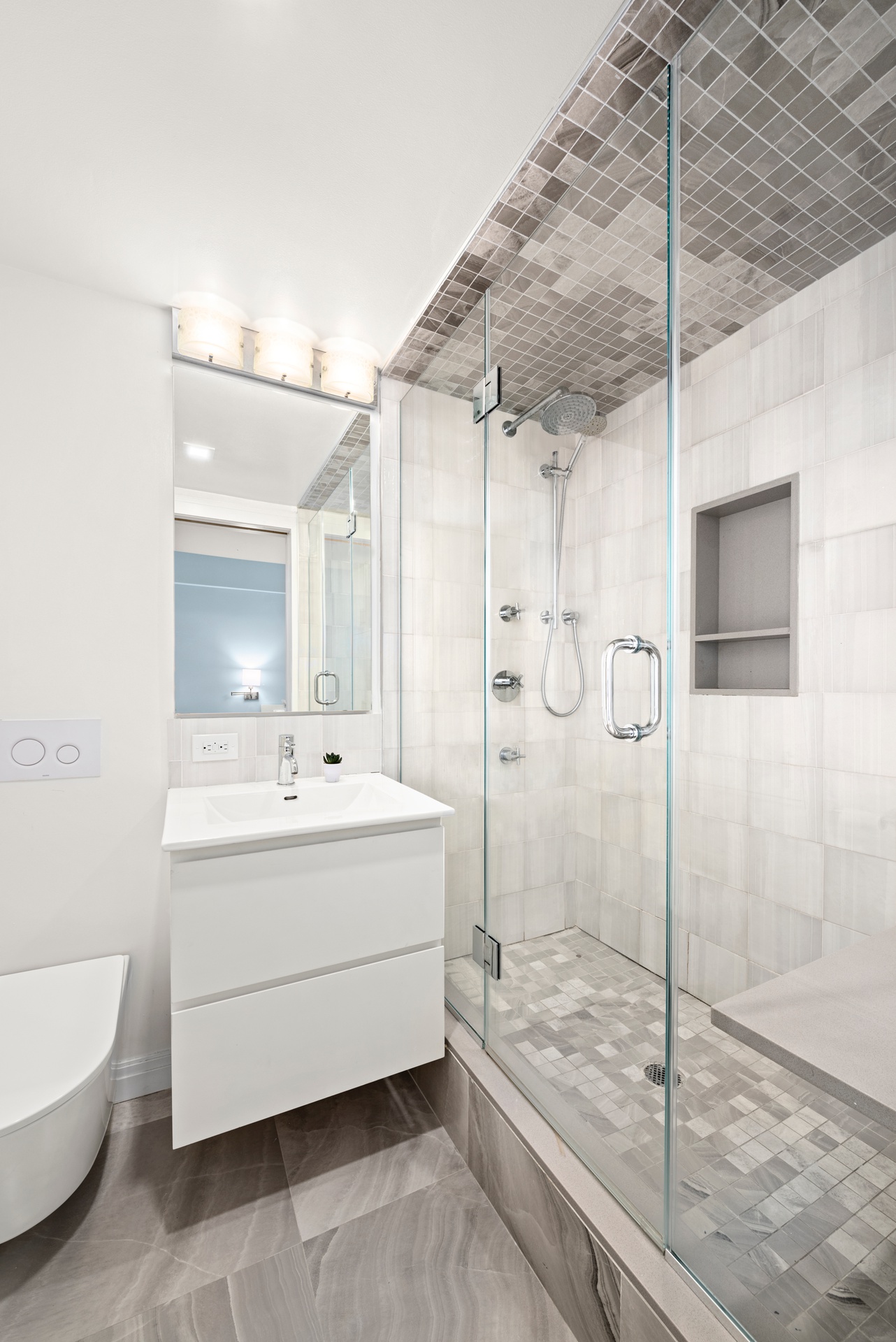 40 East 9th Street, Unit 4F Manhattan, NY 10003 - Photo 12 of 23