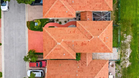$400,000 | 1088 Via Jardin, Palm Beach Gardens, FL 33418