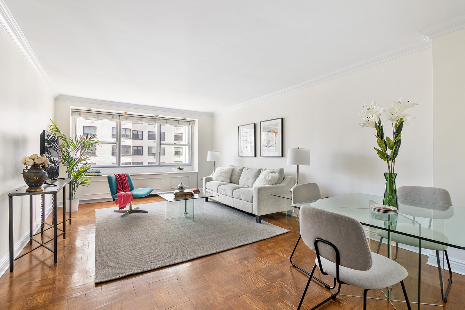 201 East 66th Street, Unit 8N Manhattan, NY 10065 - Photo 1 of 9