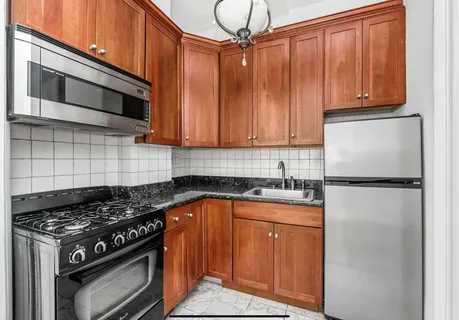 $4,100 | 203 West 81st Street, Unit 1G | Upper West Side