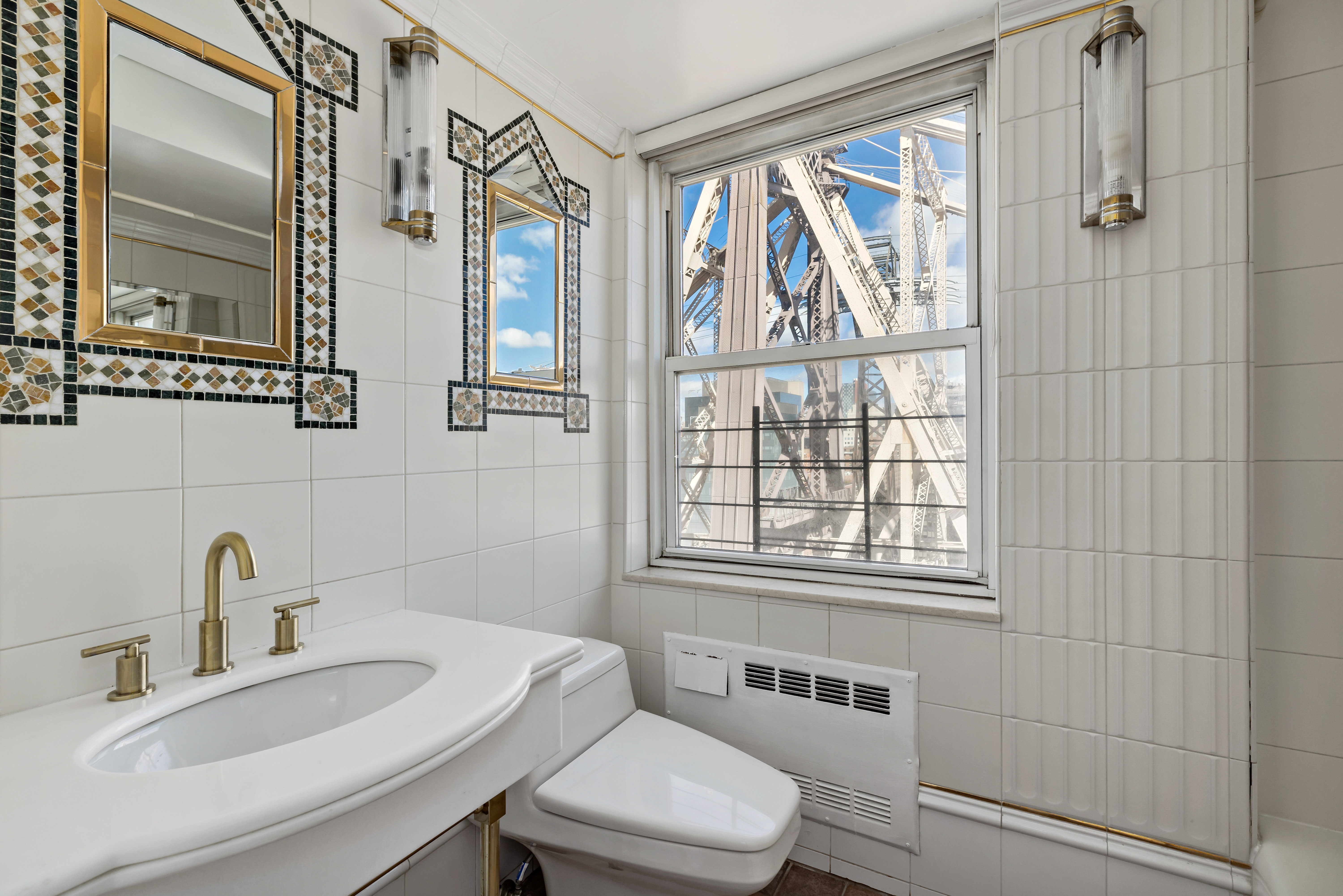 35 Sutton Place, Unit 19B Manhattan, NY 10022 - Photo 17 of 25