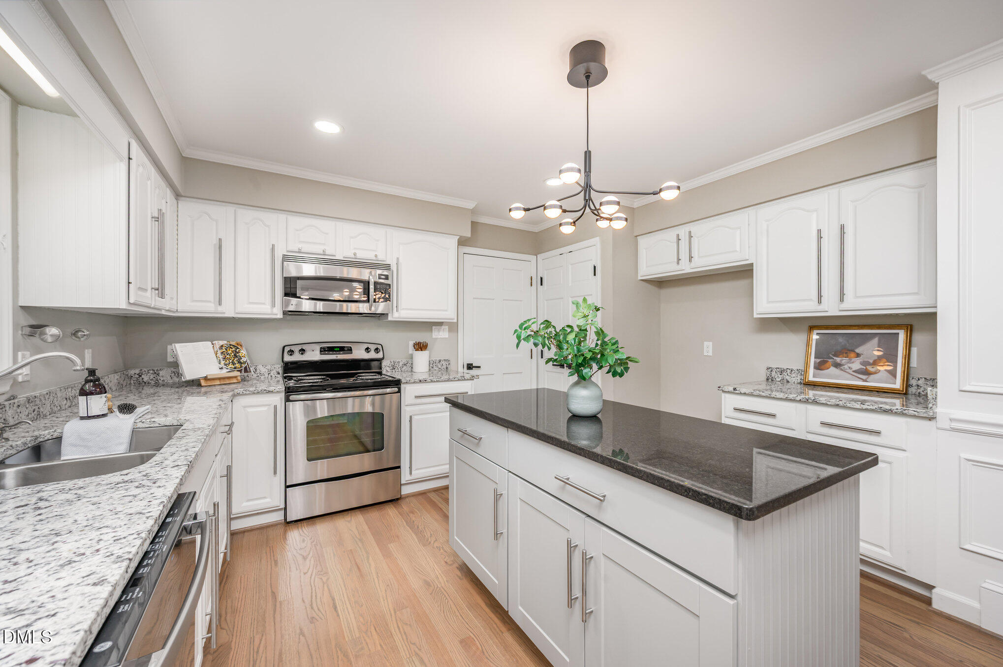 6504 Jade Tree Lane Raleigh, NC 27615 - Photo 11 of 29