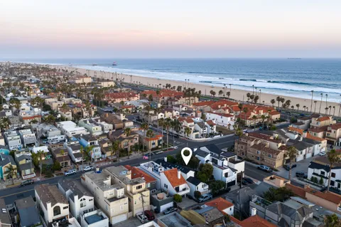 $4,498,000 | 207 21st Street, Huntington Beach, CA 92648