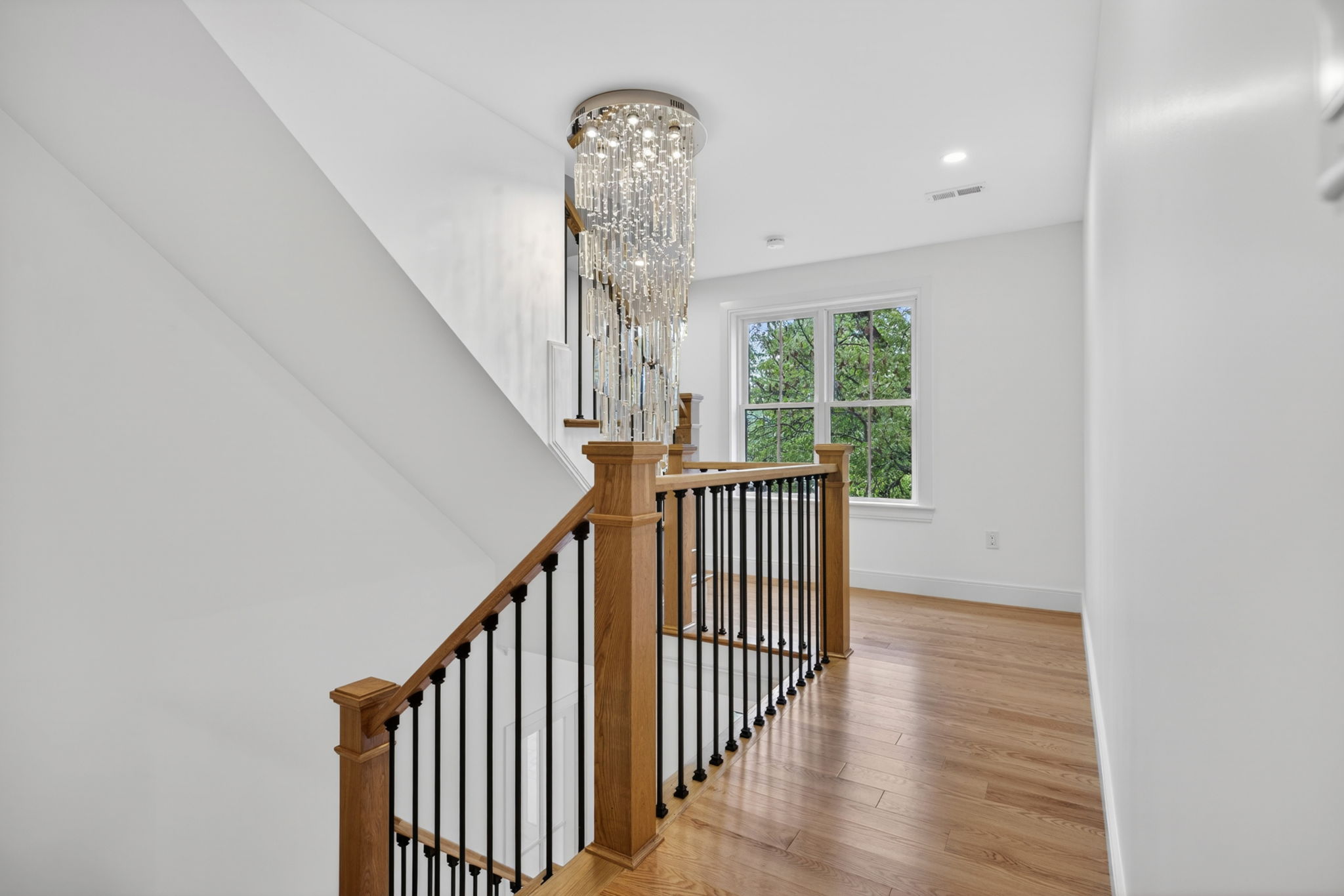 37 Maple Street Lynnfield, MA 01940 - Photo 19 of 42