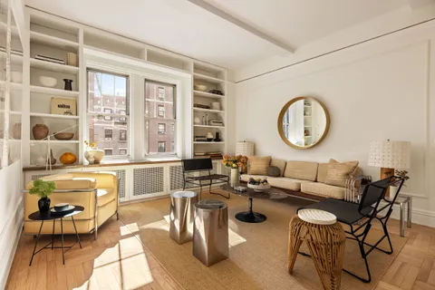 $1,400,000 | 30 5th Avenue, Unit 6H | Greenwich Village