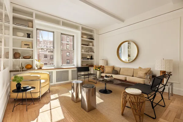 $1,400,000 | 30 5th Avenue, Unit 6H | Greenwich Village