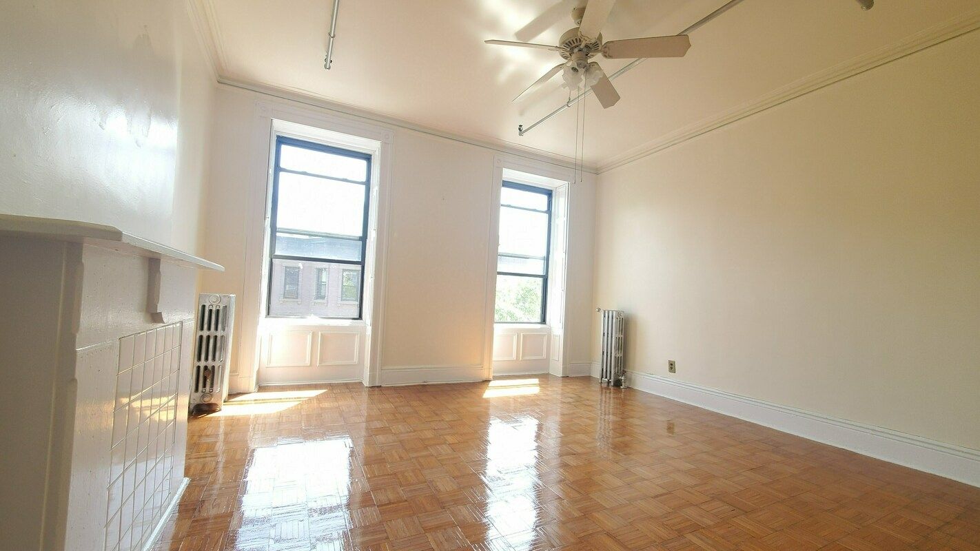 281 West 132nd Street, Unit 3 Manhattan, NY 10027 - Photo 3 of 12