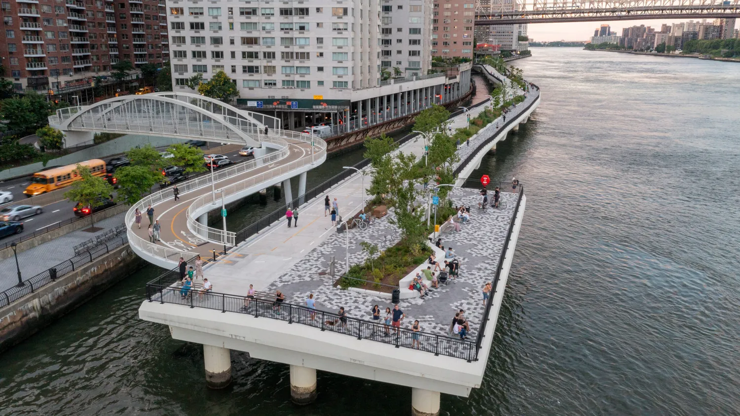 $1,095,000 | 400 East 54th Street, Unit 27B | Sutton Place