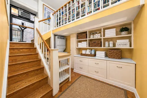 $3,600,000 | 205 West 57th Street, Unit 8BA | Midtown Central